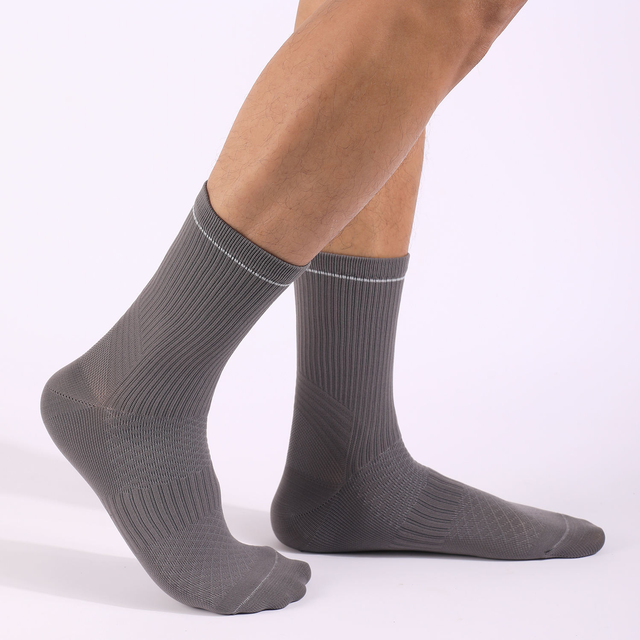 Anti-Pilling-Nylon-verdickte Fahrrad-Laufsocken