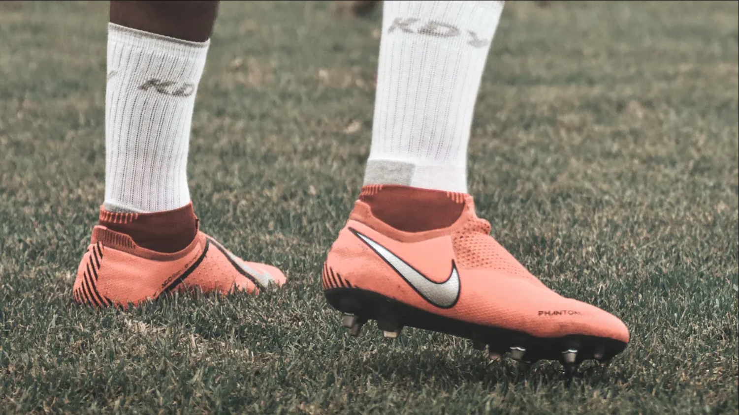 Comment porter les chaussettes de football ?