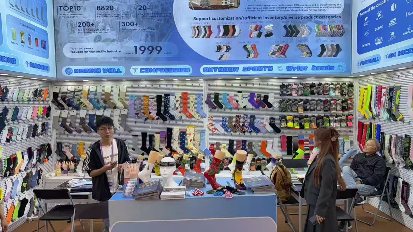 Il miglior fornitore di calzini alla Fiera di Canton, amato da tutti